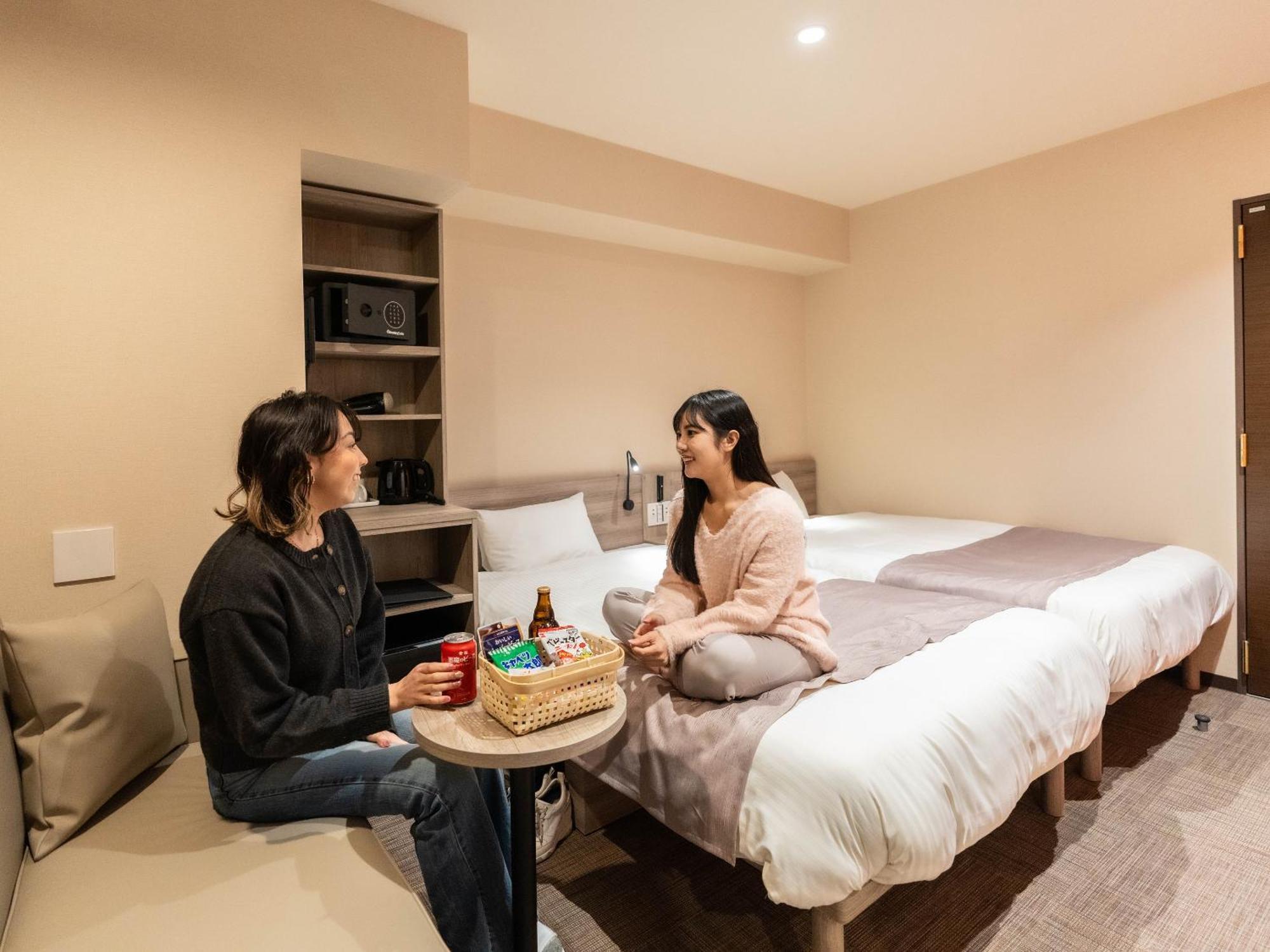 Hotel Sanrriott Shinsaibashi โอซาก้า ภายนอก รูปภาพ
