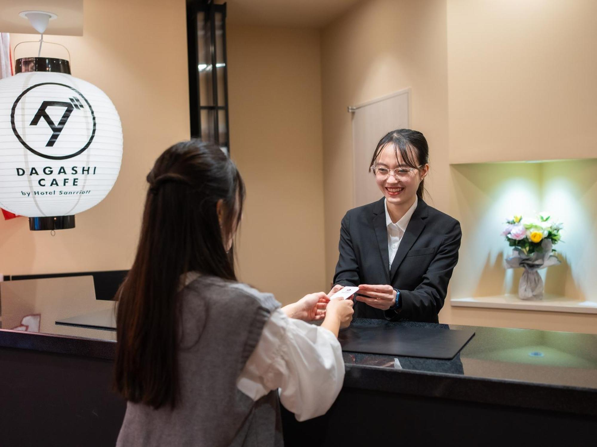 Hotel Sanrriott Shinsaibashi โอซาก้า ภายนอก รูปภาพ