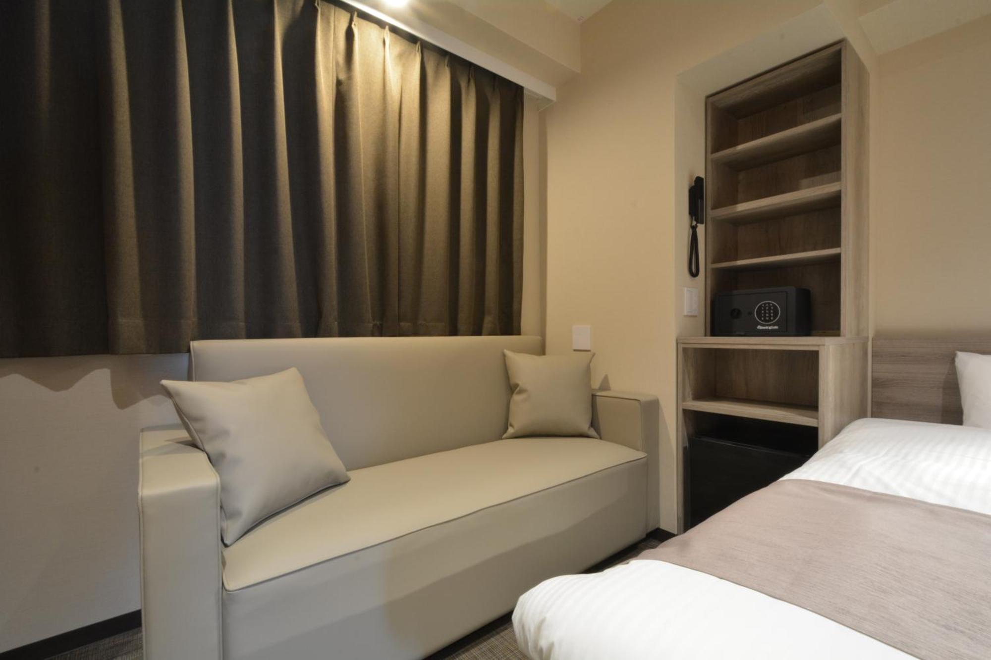 Hotel Sanrriott Shinsaibashi โอซาก้า ภายนอก รูปภาพ